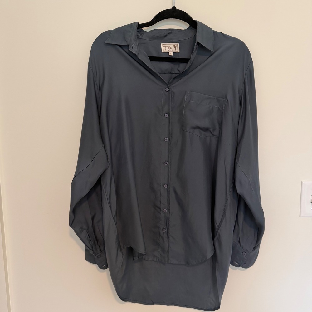 Mille Resort & Travel Slate Blue Button Down Shirt High Low Hem Womens Small